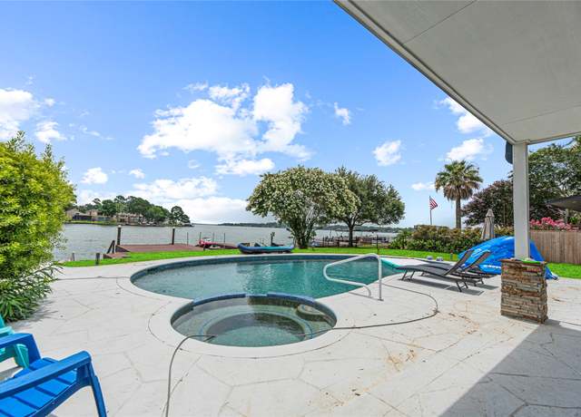 Property at 3114 Canterbury Ln, Montgomery, TX 77356, 4 beds, 3.5 baths