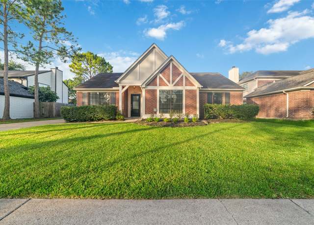Property at 15027 Berkshire Green Dr, Houston, TX 77083, 3 beds, 2 baths