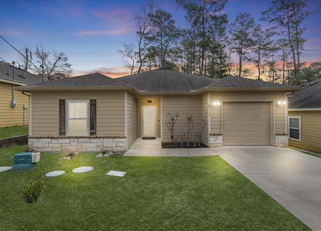 Property at 15760 Beechnut Dr, Montgomery, TX 77356, 3 beds, 2 baths