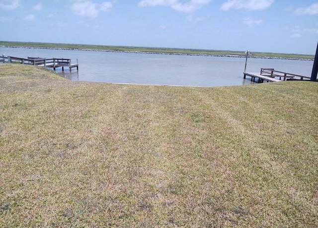 Property at 1703 Canal Dr, Sargent, TX 77414