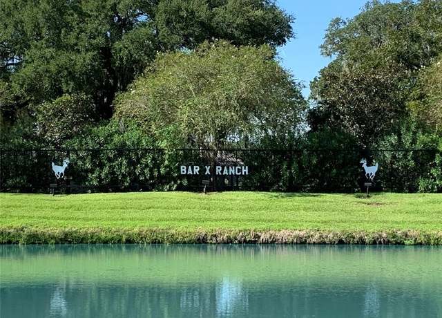 Property at 330 Sandy Trl, Angleton, TX 77515