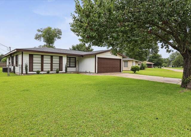 Property at 1701 Robin, Orange, TX 77632, 3 beds, 1 bath