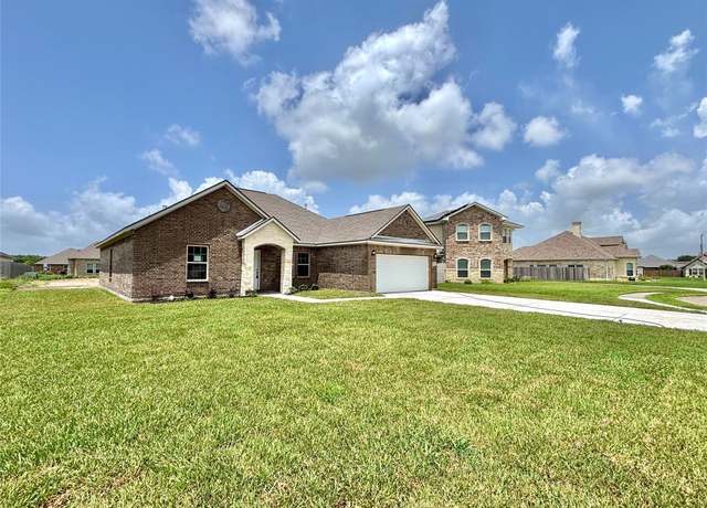 Property at 107 Golden Way, Port Lavaca, TX 77979, 4 beds, 2 baths