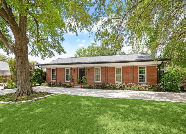 Property at 1902 Chimney Rock Rd, Houston, TX 77056, 4 beds, 3 baths