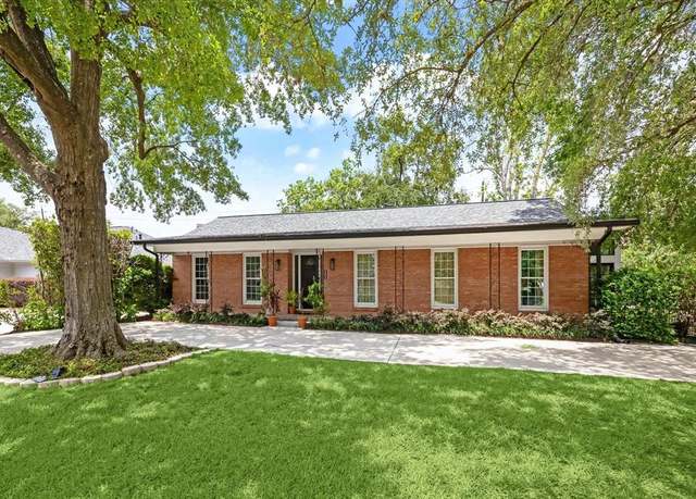 Property at 1902 Chimney Rock Rd, Houston, TX 77056, 4 beds, 3 baths