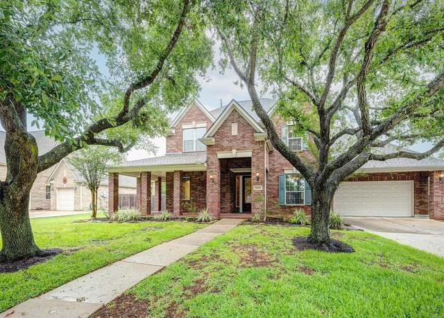 Property at 3004 Sugar Maple Ct, Friendswood, TX 77546, 4 beds, 3.5 baths