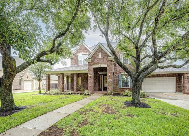 Property at 3004 Sugar Maple Ct, Friendswood, TX 77546, 4 beds, 3.5 baths