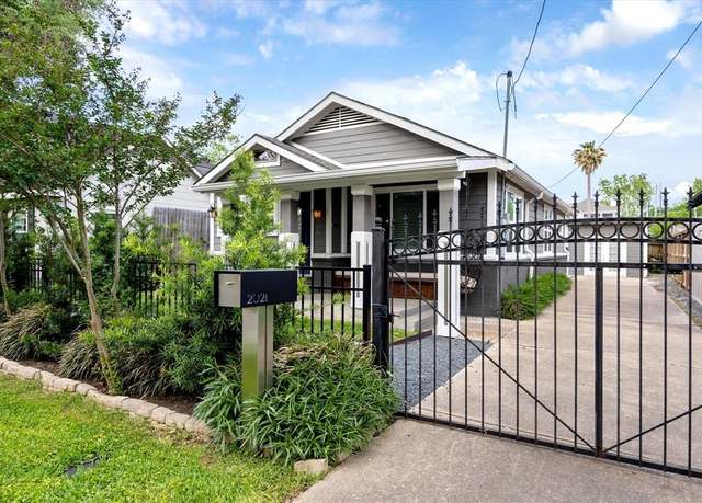 Property at 2028 Gostick St, Houston, TX 77008, 3 beds, 2.5 baths
