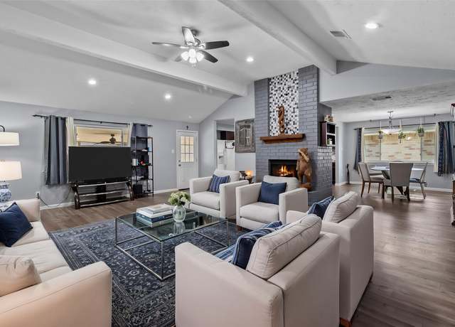 Property at 20074 Crazy Horse Circle Dr, Katy, TX 77449, 3 beds, 2 baths