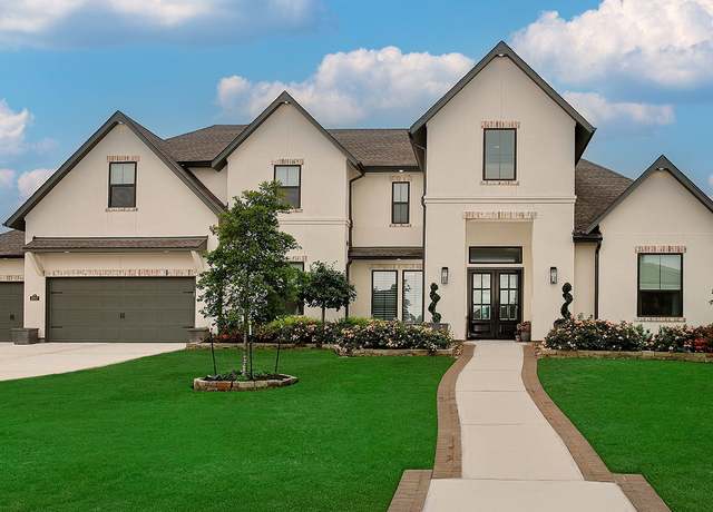Property at 2017 Bennet Ln, Conroe, TX 77384, 5 beds, 5.5 baths