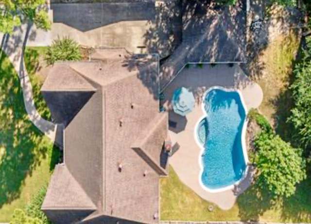 Property at 17615 Champion Forest Dr, Spring, TX 77379, 4 beds, 3.5 baths