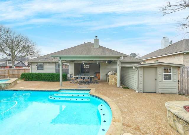 Property at 5102 Sleepy Pt, Willis, TX 77318, 4 beds, 2 baths