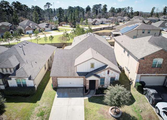 Property at 12413 S Hill Ct, Magnolia, TX 77354, 5 beds, 3 baths