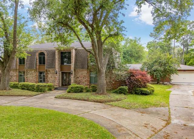 Property at 509 Dwinnell St, Baytown, TX 77520, 5 beds, 4 baths