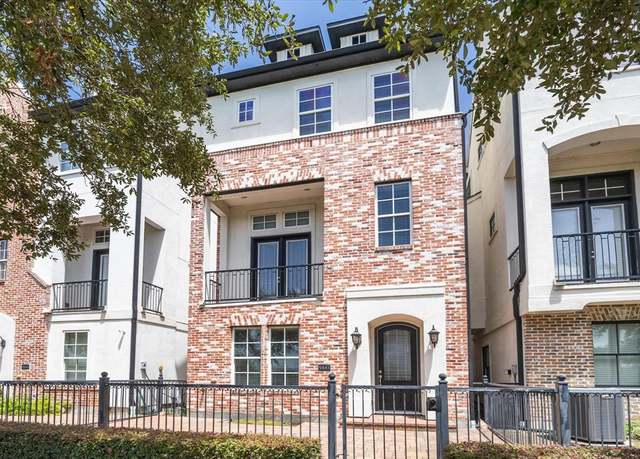 Property at 9443 Fannin St, Houston, TX 77045, 3 beds, 3.5 baths