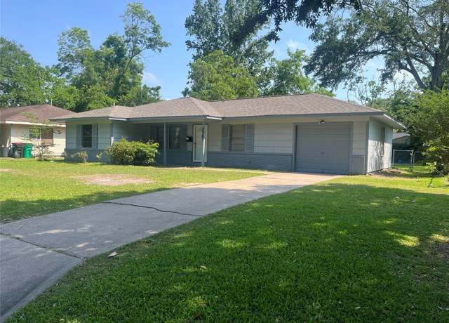 Property at 1307 Olive St, Baytown, TX 77520, 3 beds, 1 bath