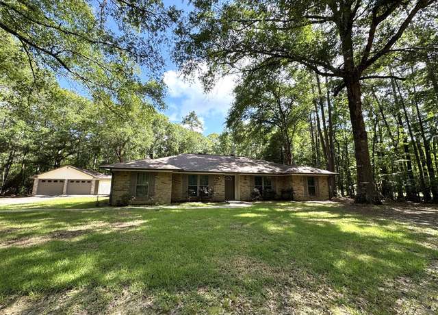Property at 408 W Eucalyptus St, Village Mills, TX 77663, 3 beds, 2 baths