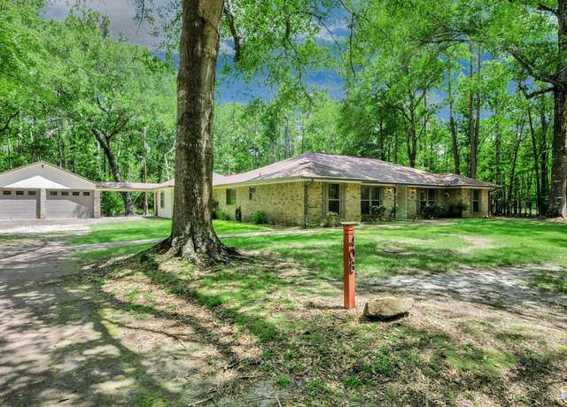 Property at 408 W Eucalyptus St, Village Mills, TX 77663, 3 beds, 2 baths