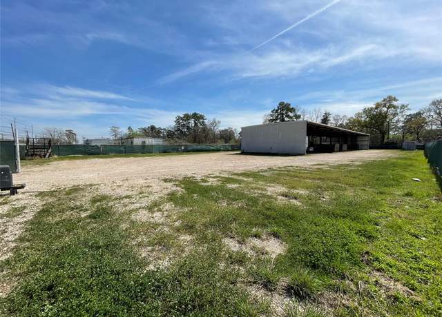 Property at 3502 Pinemont Dr, Houston, TX 77018