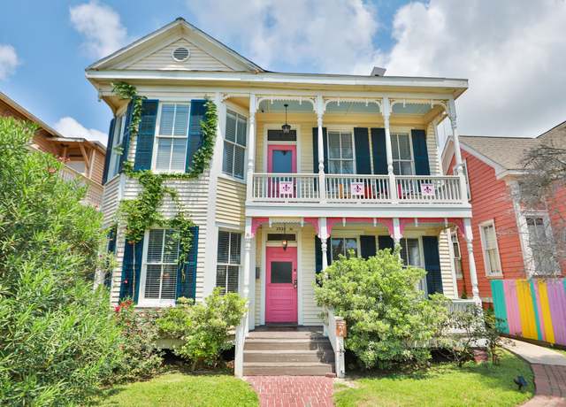 Property at 2520 Avenue P 1/2, Galveston, TX 77550, 4 beds, 2.5 baths