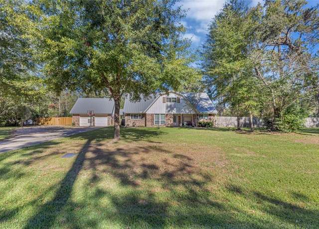 Property at 1521 Mistletoe Ln, Houston, TX 77339, 4 beds, 2.5 baths