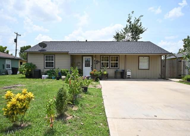 Property at 12360 Dorwayne Ct, Houston, TX 77015, 3 beds, 2 baths