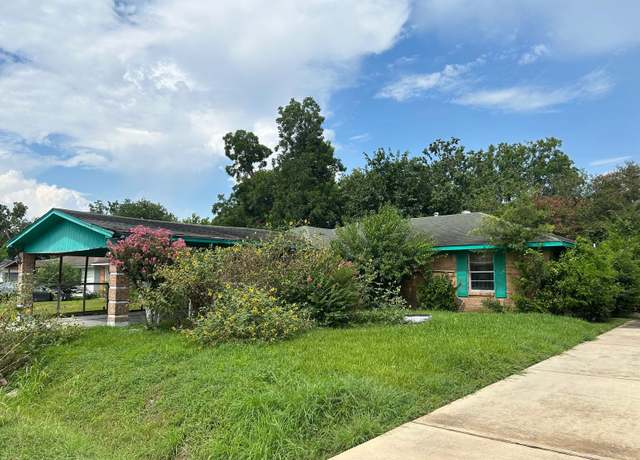 Property at 4118 Cornell St, Houston, TX 77022, 3 beds, 2 baths