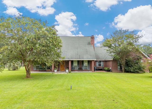 Property at 168 County Road 6507, Dayton, TX 77535, 3 beds, 2.5 baths