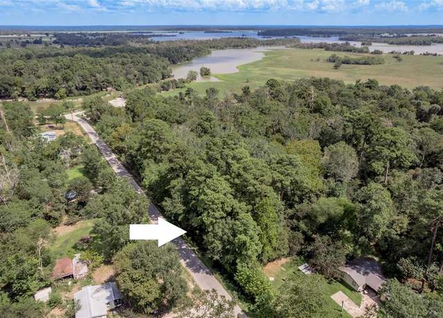 Property at 46 Brazil Blvd, Huntsville, TX 77320
