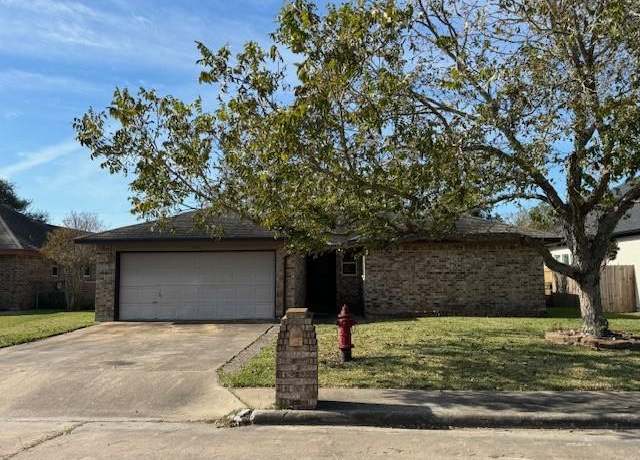 Property at 1808 Leissner St, Bay City, TX 77414, 4 beds, 2 baths