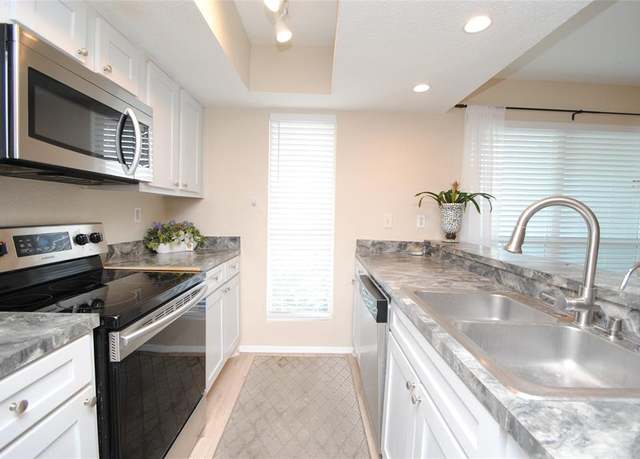 Property at 781 Country Place Dr #2084, Houston, TX 77079, 2 beds, 2.5 baths