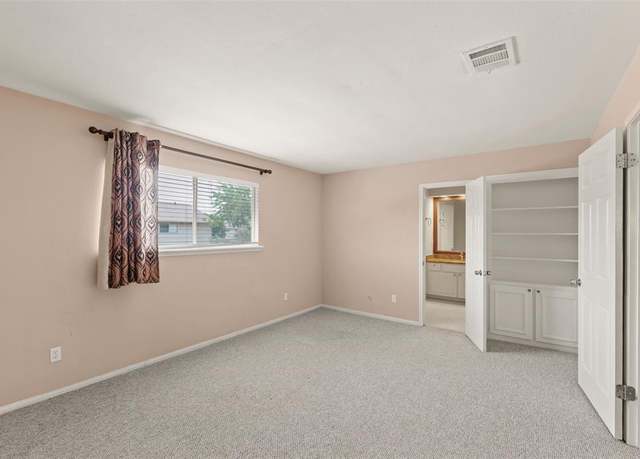 Property at 14721 Perthshire Rd, Houston, TX 77079, 3 beds, 2.5 baths