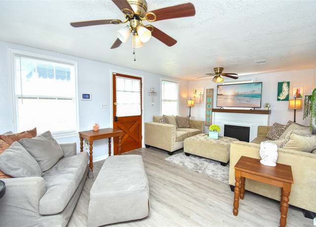 Property at 2025 Victory Ave, Galveston, TX 77551, 4 beds, 3 baths