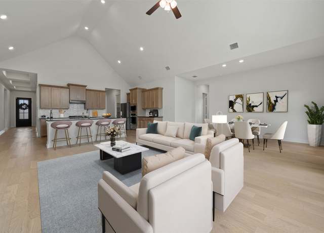 Property at 11823 Oakwood Dr, Mont Belvieu, TX 77535, 4 beds, 3 baths