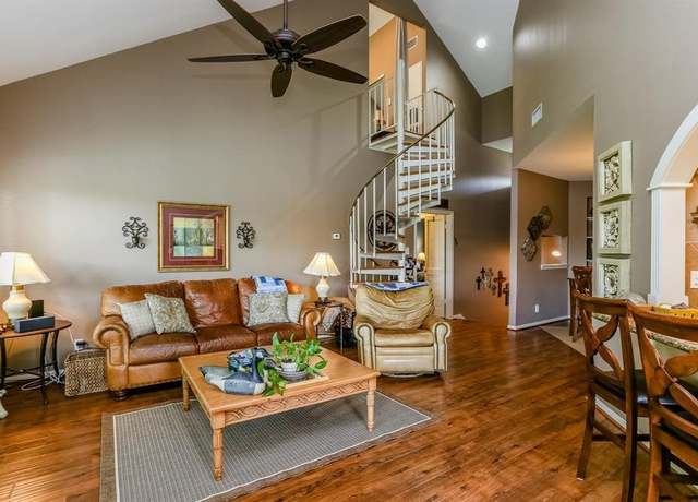 Property at 4144 Greystone Way #306, Sugar Land, TX 77479, 1 bed, 1 bath