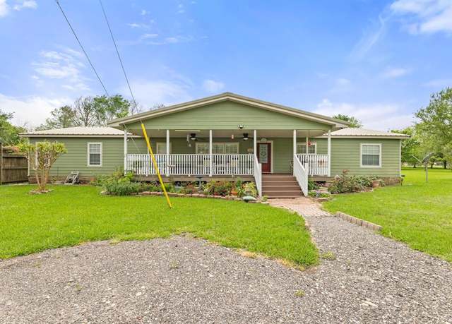 Property at 7142 Avenue P, Santa Fe, TX 77510, 4 beds, 2.5 baths