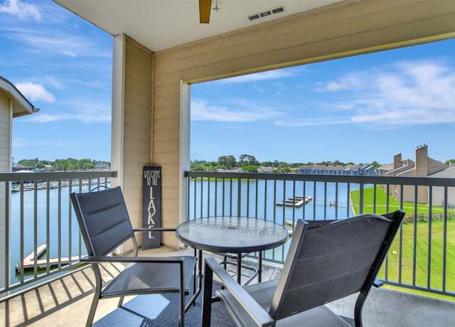 Property at 12800 Melville Dr Unit B302, Montgomery, TX 77356, 1 bed, 1 bath