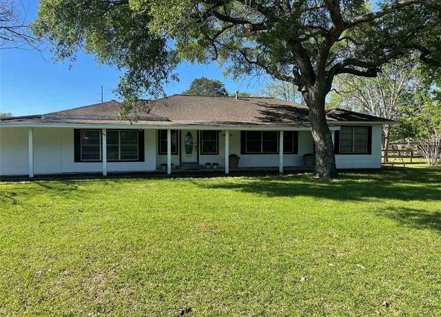 Property at 1803 West Norris, El Campo, TX 77437, 4 beds, 2 baths