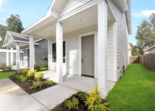 Property at 16912 Kempwood, Montgomery, TX 77316, 3 beds, 2 baths