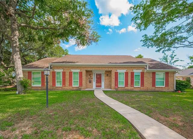 Property at 1214 Lindsey Dr, Rosenberg, TX 77471, 3 beds, 2.5 baths