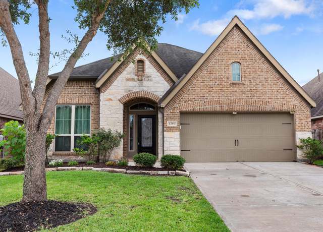 Property at 1215 Oxbow Crossing Ln, Rosenberg, TX 77471, 4 beds, 3 baths