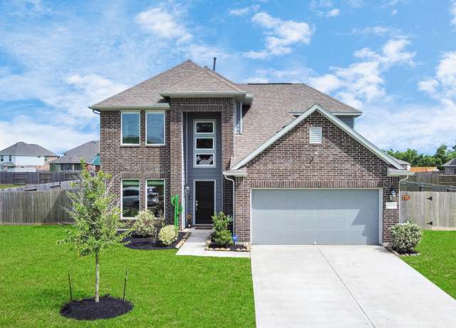 Property at 11123 Youngquist Dr, Mont Belvieu, TX 77535, 4 beds, 2.5 baths