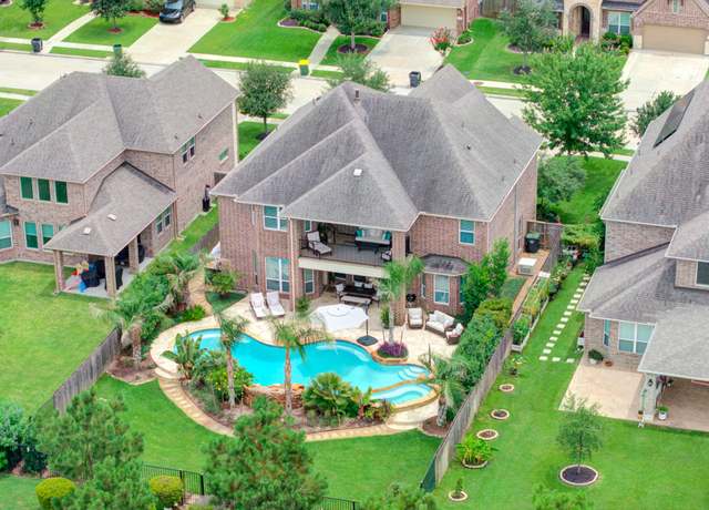 Property at 7211 Lake View Terrace Dr, Pearland, TX 77584, 4 beds, 3.5 baths