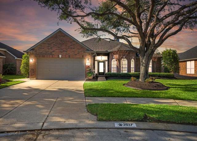 Property at 2517 Royal Terns Ct, League City, TX 77573, 4 beds, 2 baths