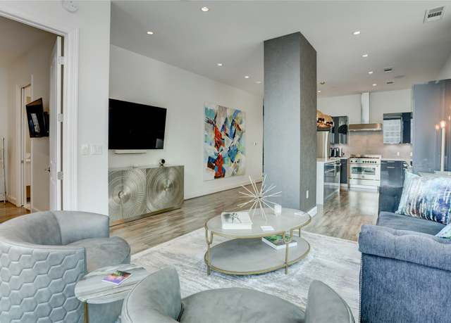 Property at 1211 Caroline St #1101, Houston, TX 77002, 2 beds, 2.5 baths