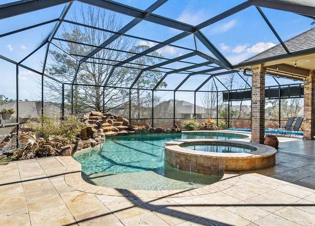 Property at 12722 Longmire Way, Conroe, TX 77304, 4 beds, 3.5 baths