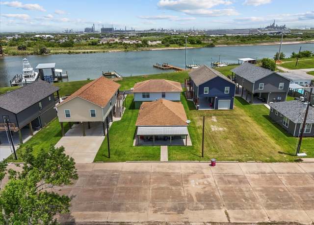 Property at 614 W 1st St, Freeport, TX 77541, 3 beds, 3 baths