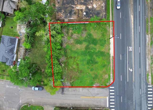 Property at 7903 Cullen Blvd, Houston, TX 77051