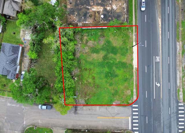 Property at 7903 Cullen Blvd, Houston, TX 77051