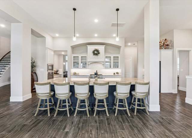 Property at 2547 Sandy Lake Dr, Friendswood, TX 77546, 5 beds, 4.5 baths